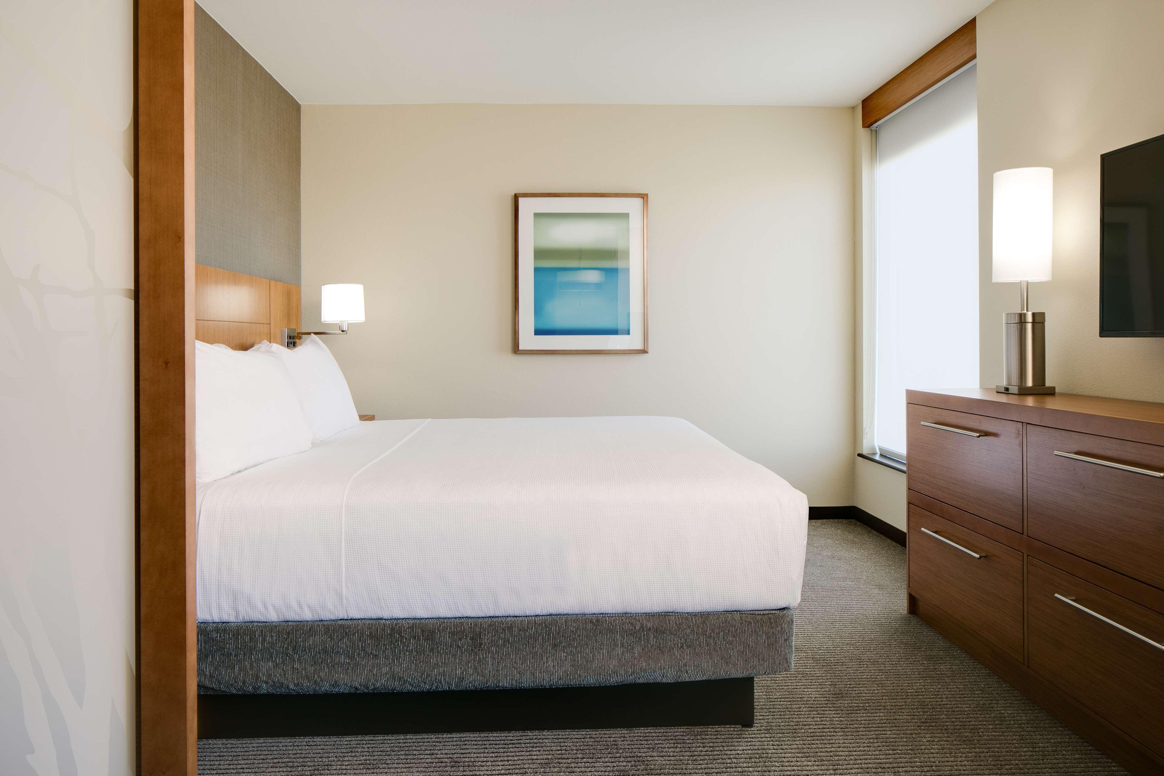 Hyatt Place Kansas Center Hotel Lenexa
